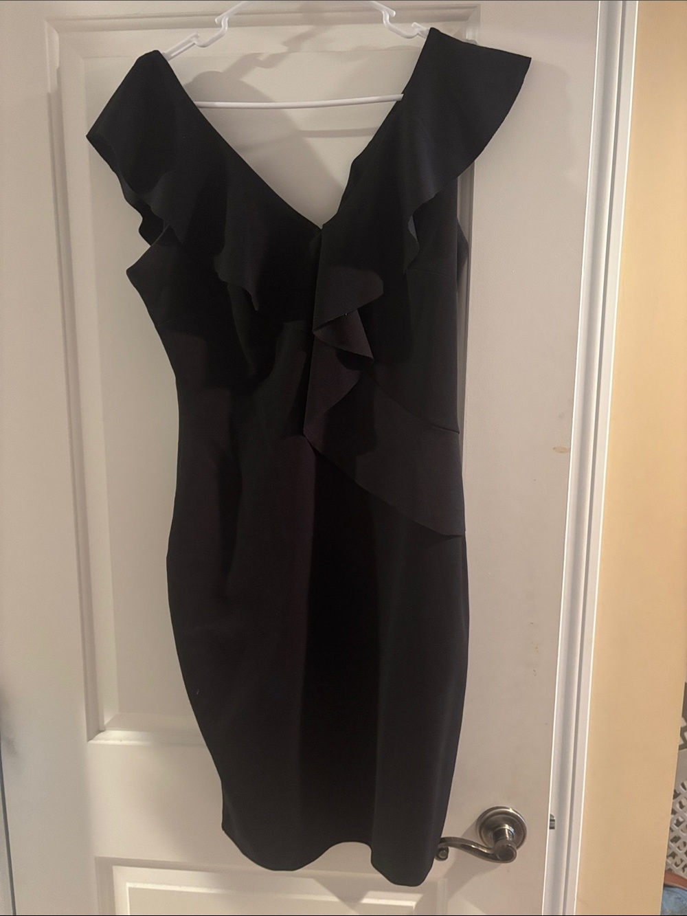 Alexia Admor Black Ruffle V-Neck Mini Dress